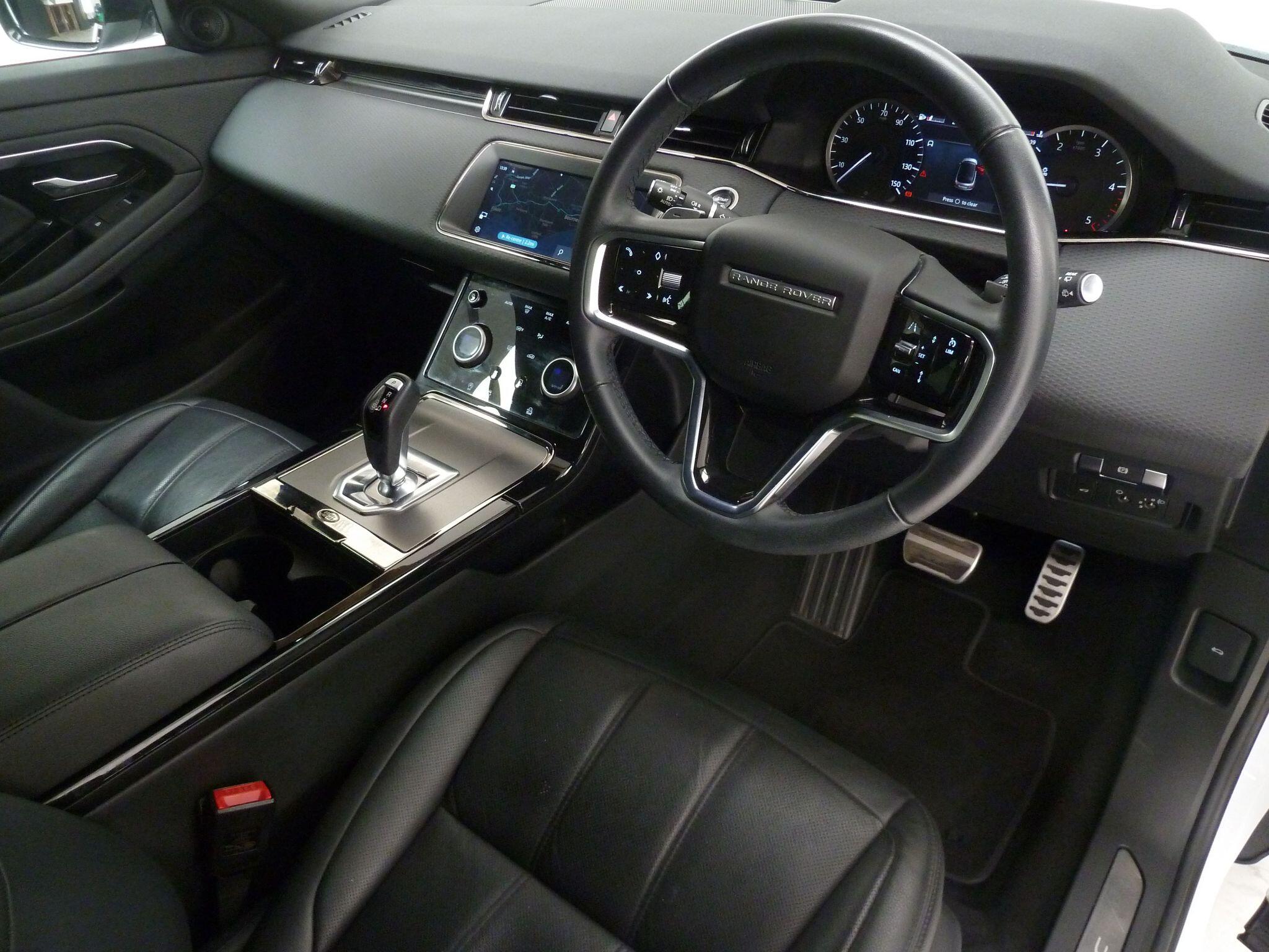 Land Rover Range Rover Evoque 2.0 D200  R-Dynamic S   <br/><br/>BLACK EXTERIOR DESIGN PACK