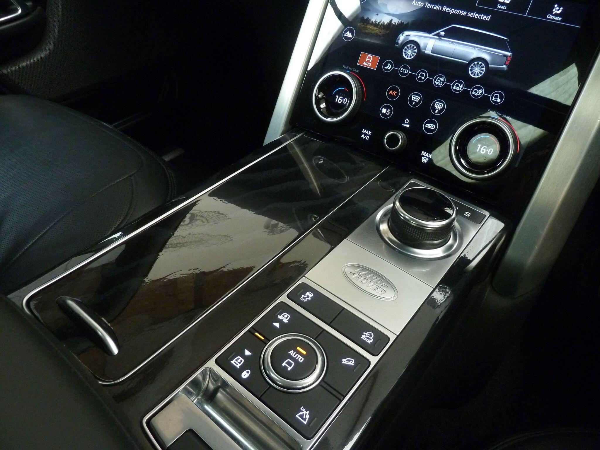 Land Rover Range Rover 3.0 P400  Autobiography SUV  Petrol   (400 ps)<br/><br/>PAN ROOF + BLACK PACK + TV