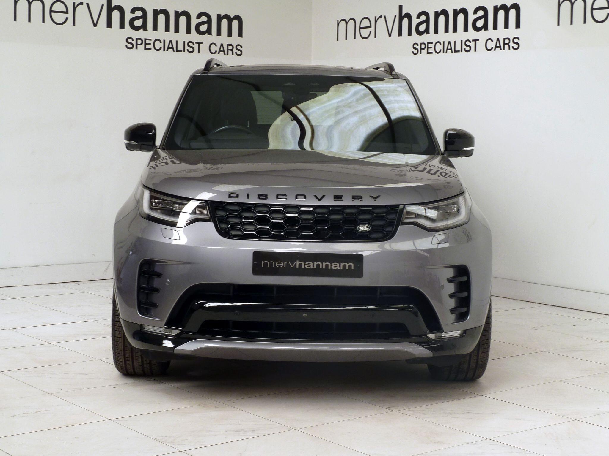 Land Rover Discovery 3.0 D250  R-Dynamic S   <br/><br/>PAN ROOF + BLACK PACK + 3D CAM