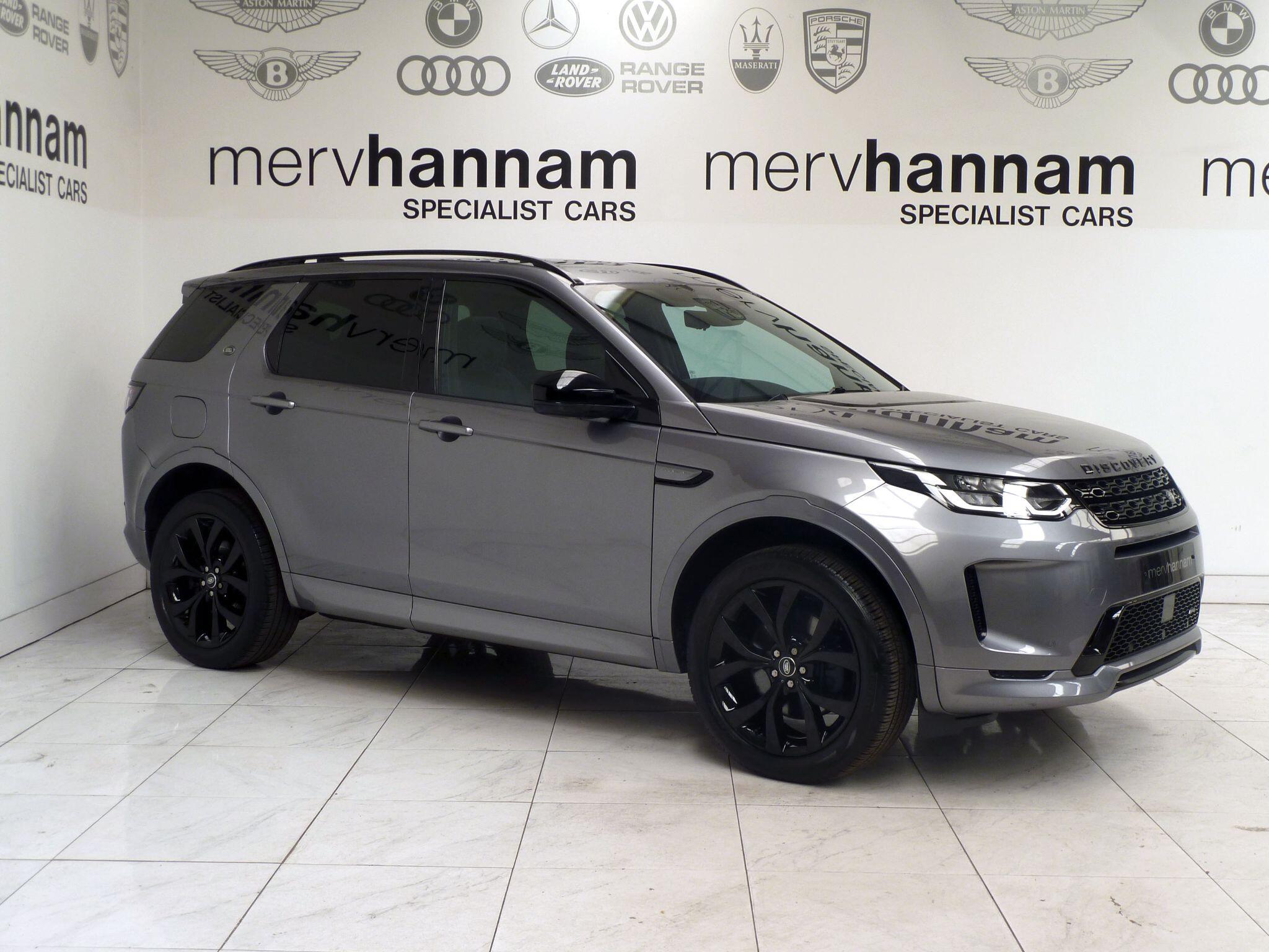 Land Rover Discovery Sport 1.5 P300e 12.2kWh Urban Edition   <br/><br/>PAN ROOF + BLACK PACK