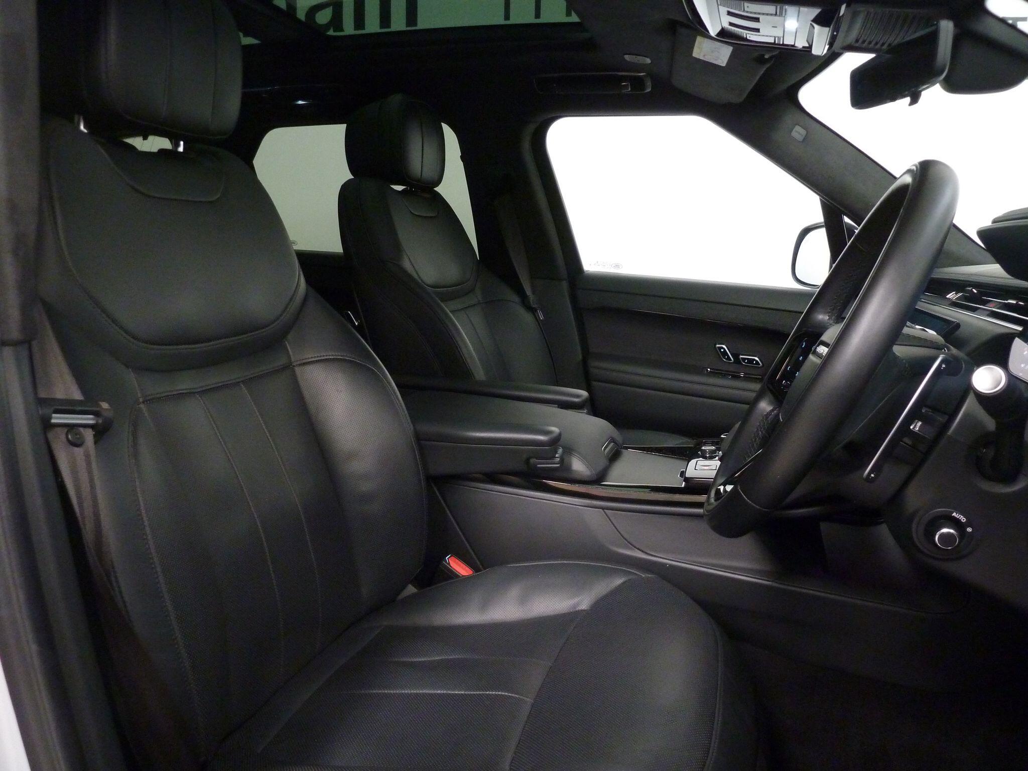 Land Rover Range Rover Sport 3.0 D350  Autobiography   <br/><br/>PAN ROOF + BLACK PACK + STEPS